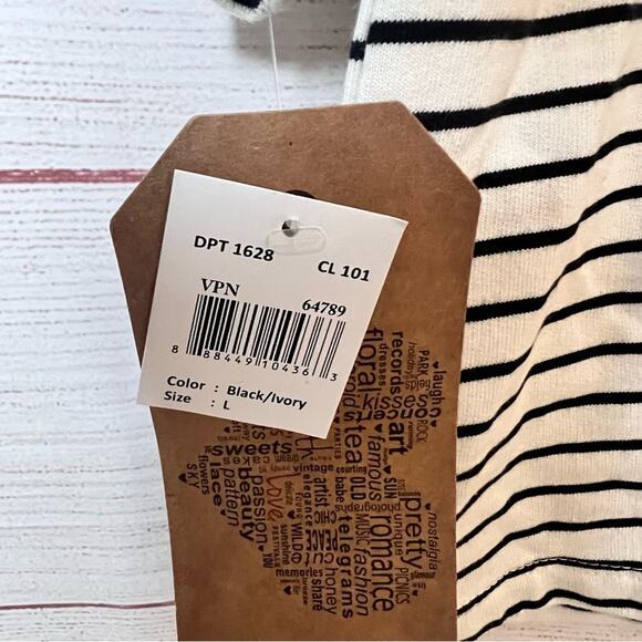 With Love Women’s 3/4 Sleeve Striped and Floral Blouse Sz L NWT - Picture 7 of 13